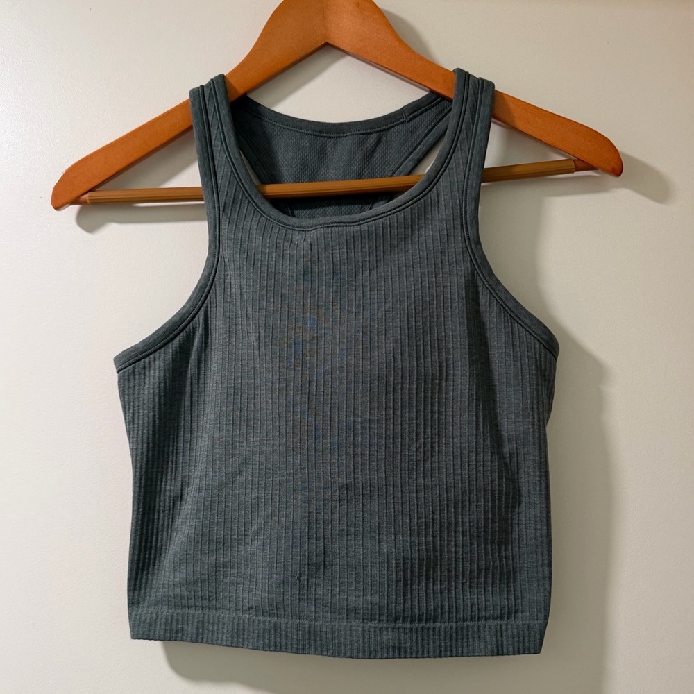 Lululemon Ebb to Street Crop Tank